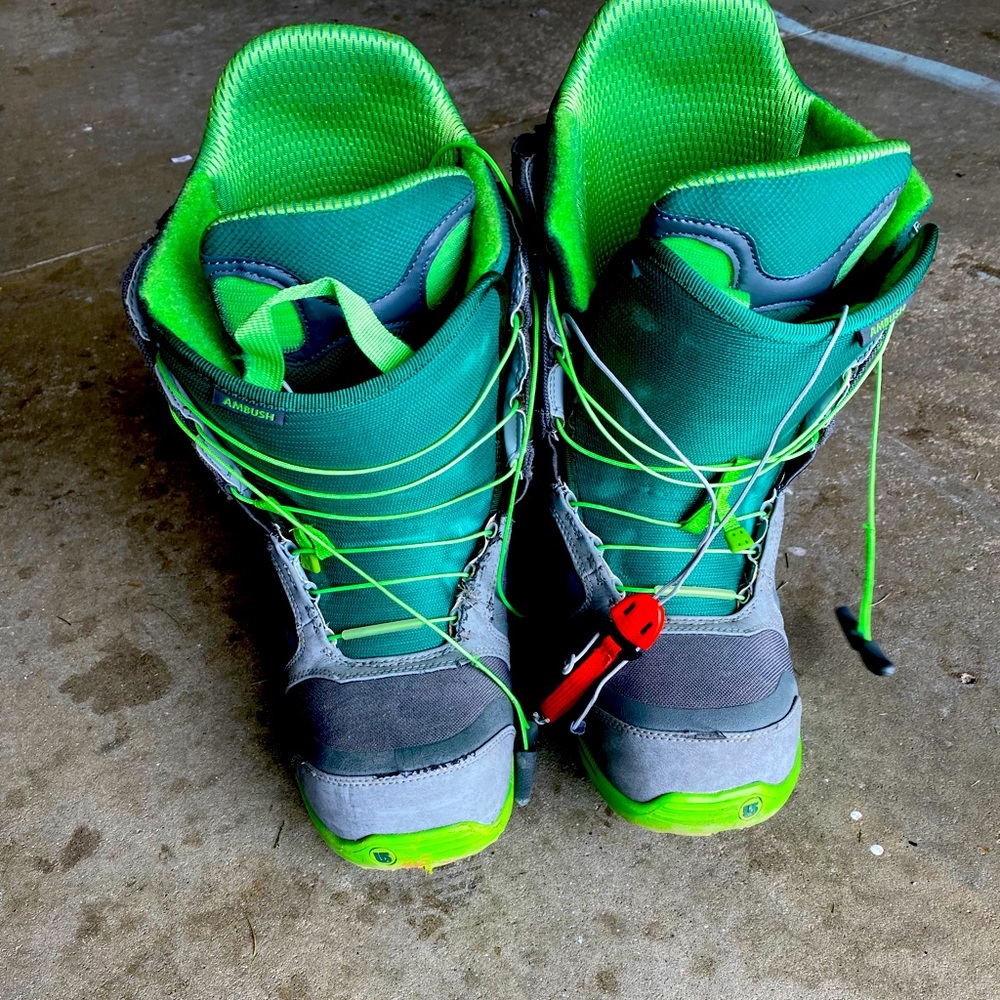 Men’s Burton Ambush snowboard boots
